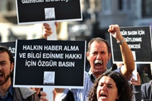 Турция второй год подряд признана худшим «тюремщиком журналистов» в мире