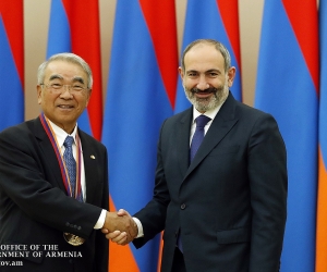 Премьер-министр Пашинян вручил японскому ученому Такео Канаде Государственную премию Республики Армения за всемирный вклад в сферу ИТ