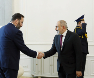 Премьер-министр принял руководителей компании “МТС-Армения”