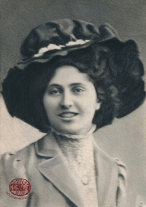 Պերճուհի Զարիֆեան-Կիւլպէնկեան.png (105 KB)