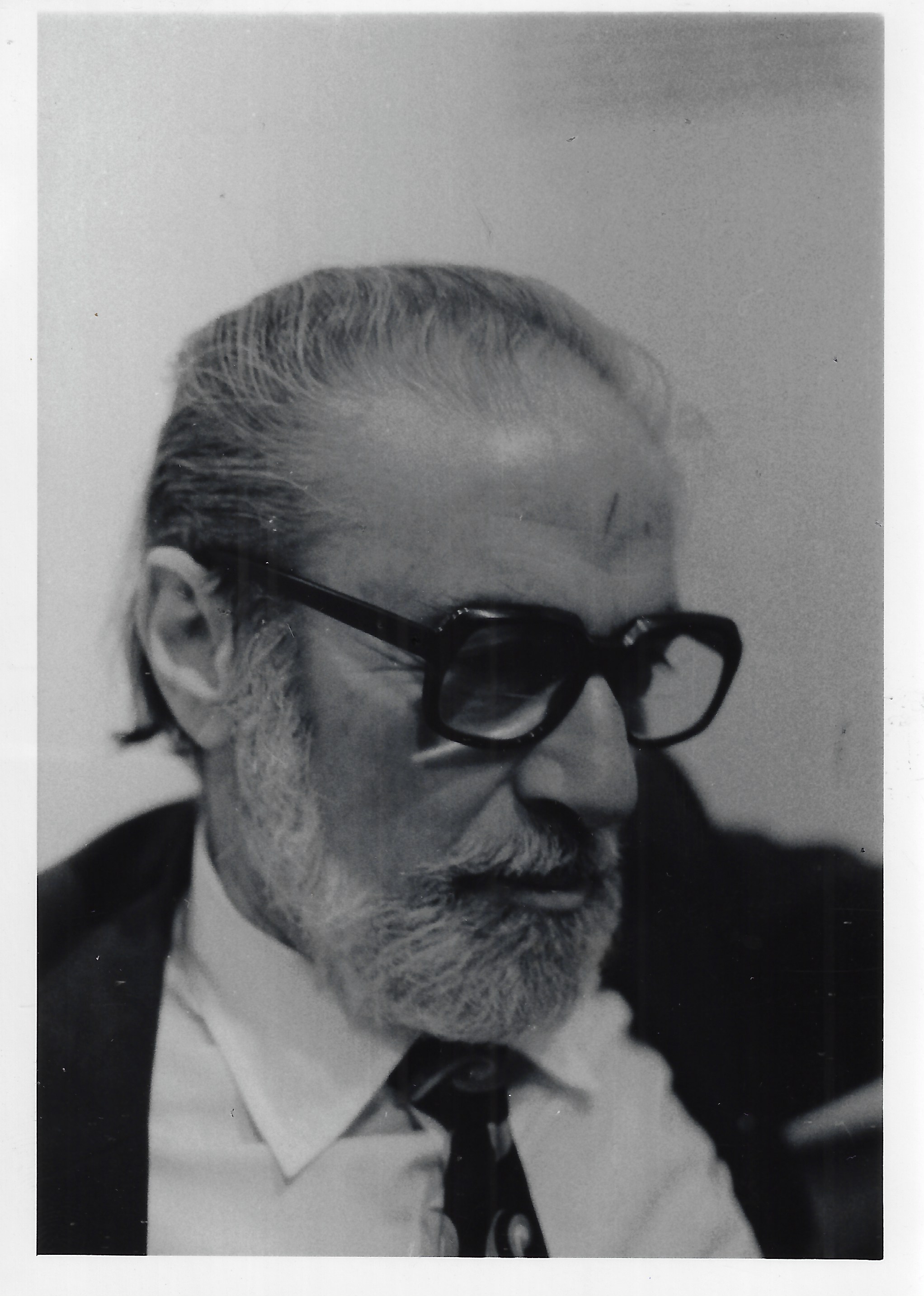 Վահե Օշական.jpg (617 KB)