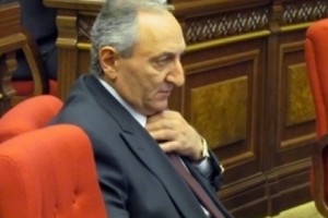 «Հայկական ժամանակ». Բոստին կասկածում են