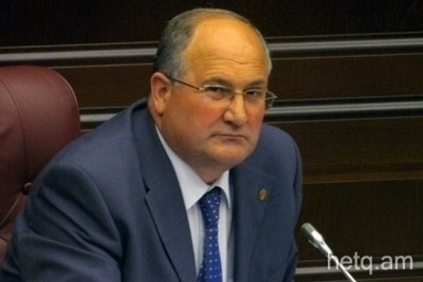 Самвел Никоян: “Национальное Собрание состоит из спикера, вице-спикера и 
“Наследия”