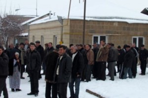 Atmosphere of Fear Hangs Over Arshalouys in Mayoral Election Run-Up