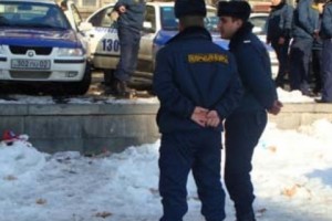 Правомерность действий полиции в сквере на проспекте Маштоца