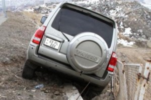 Մեքենան շրջվել է ձորակը. փրկարարները կանխել են պայթյունը