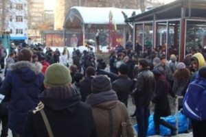Mashtots Park Activists Set March 16 Deadline for Store Demolition Order