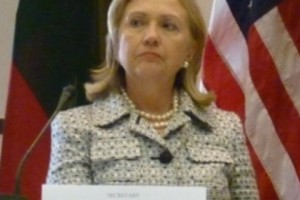 Clinton Should Resign for Making Offensive Remarks on Armenian Genocide