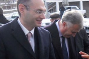 «Հայացք». «Գրանդ Տոբակոյի» գործերը «բուրդ» են