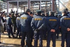 Полицейские не позволяют экологам установить палатку