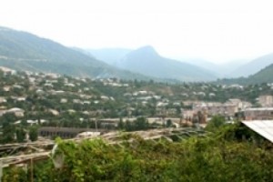 «Առավոտ». 20 հազարանոց քաղաքում 160 մարդ է հավատում քվեի ուժին. մարդիկ սպասում 
են ընտրակաշառքի