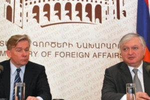 Ըստ Էդվարդ Նալբանդյանի՝ հայ-լիտվական հարաբերություններն առանձնահատուկ բնույթ ունեն