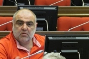 «Չորրորդ ինքնիշխանություն». «Ավտոն որ ավտո ա, մինչեւ խոդ չտաս, չի գնա»