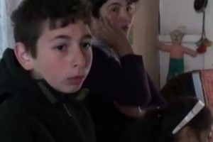 Тысячи семей в Гюмри живут в сырых домиках-вагончиках (видео)