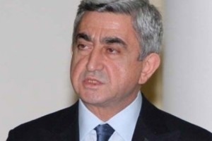 «Ժողովուրդ». Սերժ Սարգսյանը գեներալիտետի հետ քննարկե՞լ է արտակարգ դրություն հայտարարելու հարցը