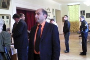 Independent  Marukyan Beats Dallakyan in Election District 30
