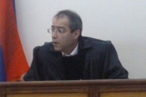 Судья отклонил жалобы адвокатов Нарека Артуняна