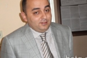 «Հրապարակ». Արման Սահակյանին առաջարկել են Շիրակի մարզպետի պաշտոնը
