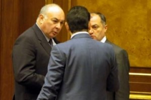Կուլիսային քննարկումներ. ու՞մ կհասնեն մշտական հանձնաժողովների ղեկավար 
պաշտոնները