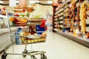 Выросли цены на мясо, рыбу, молочные продукты, сахарный песок, снизились – на капусту, лук, картофель