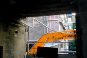 Նալբանդյան 106. բնակիչներին ձեռք են առնում