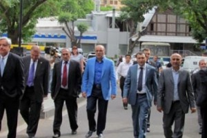 Գուրգեն Արսենյանի թանաք նվիրելն ու Վարդան Օսկանյանի մեկնաբանությունները