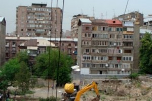 Nalbandyan Street Construction Site Residents  Call on Hovik Abrahamyan to Come Clean