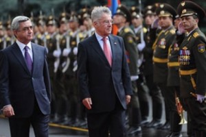 President Sargsyan Bids Farewell to Austrian Leader Fischer