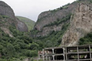 The Average Age in the Liberated Territories is 28 – 30 Years Old