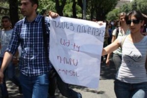 Yerevan Marchers Demand Justice for Vahe Avetyan