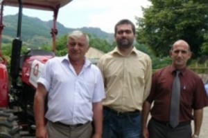 Polish Aid to Armenia: A Tractor for Paravakar Village
