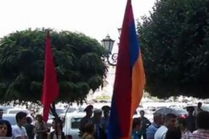 Rally Urges More Government Assistance for Syrian-Armenians Seeking to Relocate