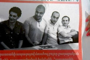 Բողոքի ակցիա դատախազության դիմաց` ՀԱԿ ակտիվիստները քաղբանտարկյալներ են 
(ֆոտոռեպորտաժ)