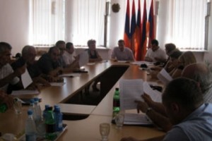 Օրգանական նյութերով և թունաքիմիկատներով հագեցած գյուղատնտեսական հոսքաջրերը 
թափվում են Դեբեդ