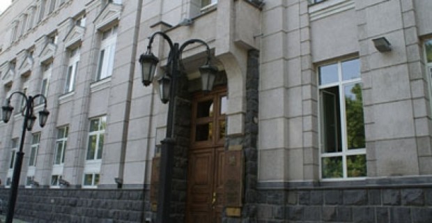 2009 թ. միջին փոխարժեքի հավասարակշիռ մակարդակը կլինի 360-380 դրամ 1 դոլարի 
դիմաց