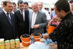 Գյուղատնտեսական մթերքների տոնավաճառները գալիք կիրակի չեն գործի