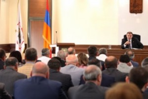Մայրաքաղաքում շարունակվում են հայտարարությունների ցուցատախտակների 
տեղադրման աշխատանքները