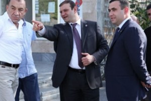 Տարոն Մարգարյանը շրջայցեր է կատարել Նուբարաշեն և Էրեբունի վարչական շրջաններում