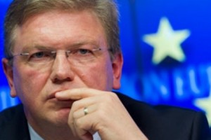 EU Commissioner Füle Signs Financing Agreements with Armenia