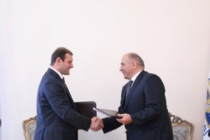 Երևանի և Ստեփանակերտի քաղաքապետերը ստորագրել են համաձայնագիր