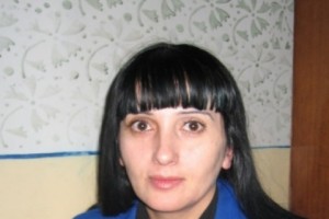 17-ամյա աղջկան մեկ ամիս փակել են մութ սենյակում եւ ստիպել են կիսամերկ 
պարել