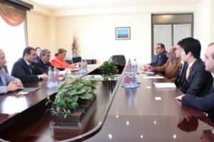Мэр Еревана встретился с представителями компании Hyundai Motor
