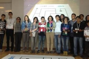 «Այբ» ավագ դպրոցի սաները հաղթեցին ռոբոտների մրցույթում