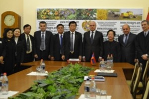Սերգո Կարապետյանը հանդիպել է Թայլանդի պատվիրակությանը