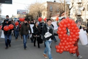 Վանաձորում անցկացվել է քայլերթ` ընդդեմ ՁԻԱՀ-ի