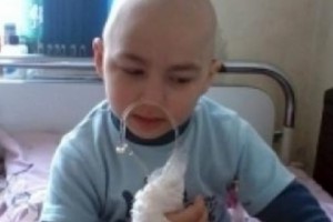 Больной лейкемией 6-летний Нарек верит, что вылечится