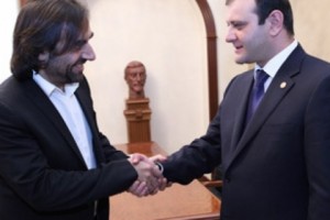 Տարոն Մարգարյանը հյուրընկալել է Անդրե Մանուկյանին