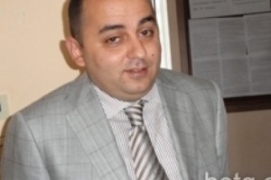 «Հրապարակ». Արման Սահակյանը չի փոշմանել