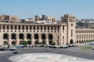 Haykakan Zhamanak: "After selling it, the government now wants to auction Foreign Affairs building"
