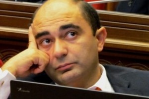 Էդմոն Մարուքյան. «2012թ. խնդիրներ ու բացթողումներ շատ են եղել, որոնք պետք է 
լուծում ստանան»